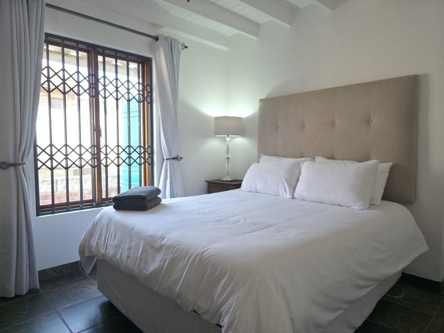 5 Bedroom Property for Sale in Wavecrest Eastern Cape